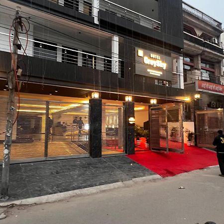 Hotel Grey Sky Nuova Delhi Esterno foto